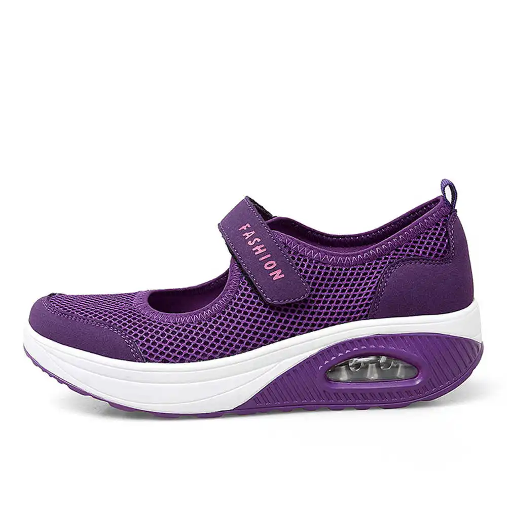36-41 Demi-season Colored Snea - đánh giá và giá Wedding Supply Resale
